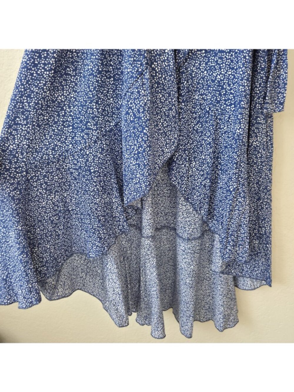 Zesica Wrap Ruffler Midi Dress Womens M Blue/White Floral Short Sleeve VNeck - Picture 8 of 16